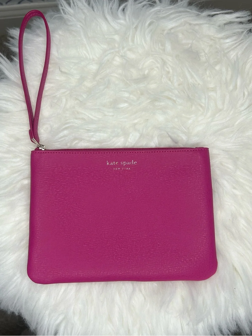 Kate Spade Leather Wristlet Excellent Hot Pink